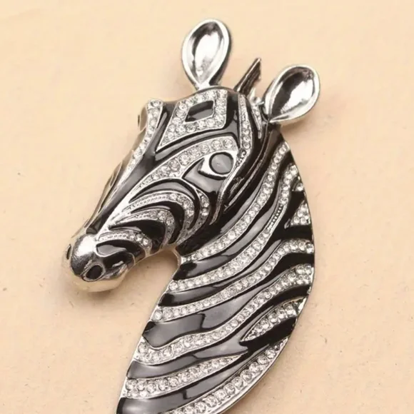 Zebra π¦ Brooch Charm New - Picture 4 of 13